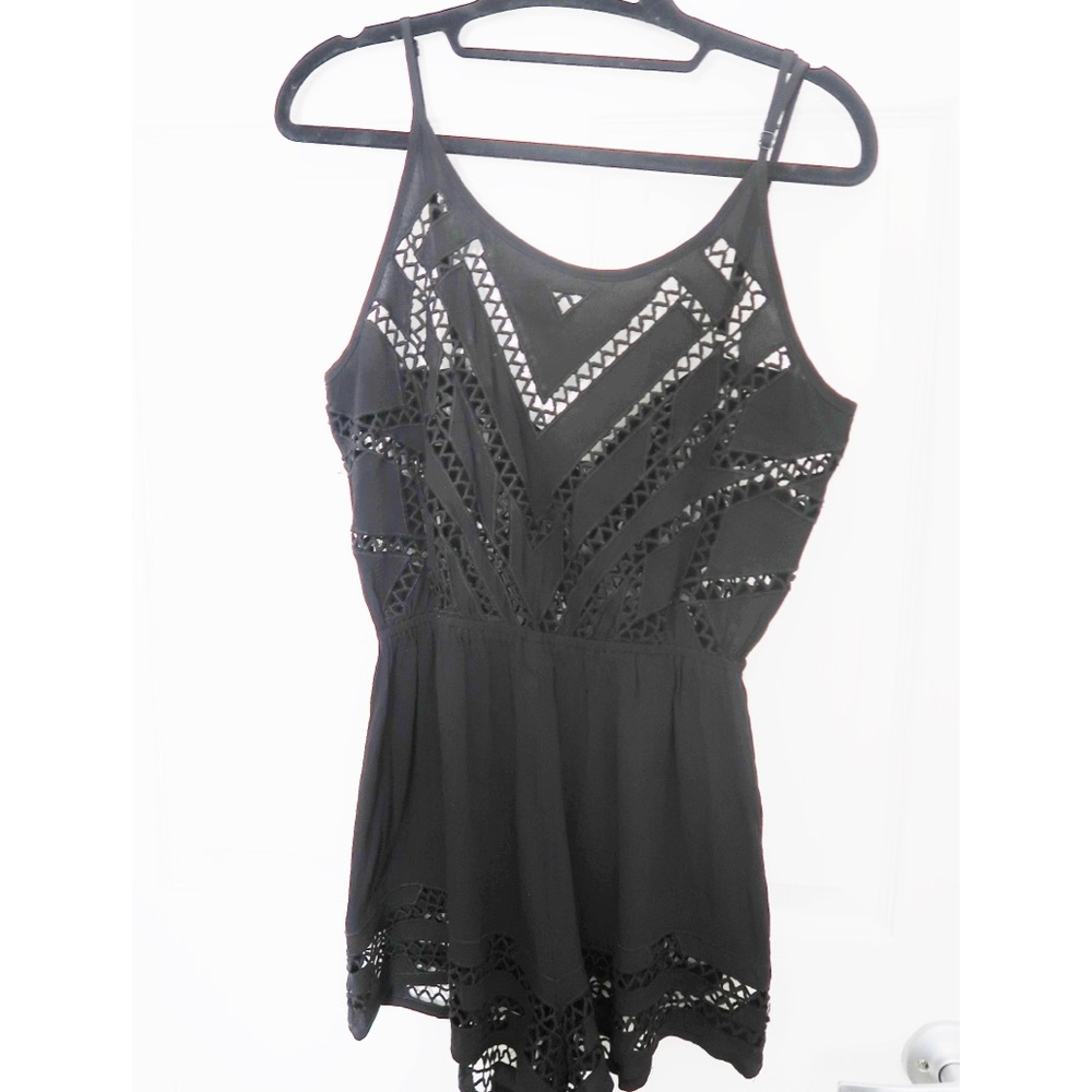 Never worn before doesn’t fit me